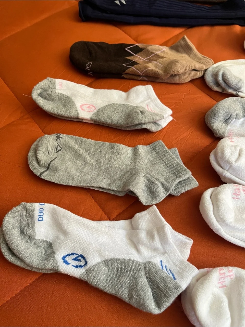 Pack of Men's & Women’s White Athletic Ankle Socks - Multipack